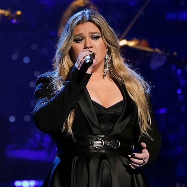 kelly clarkson worth