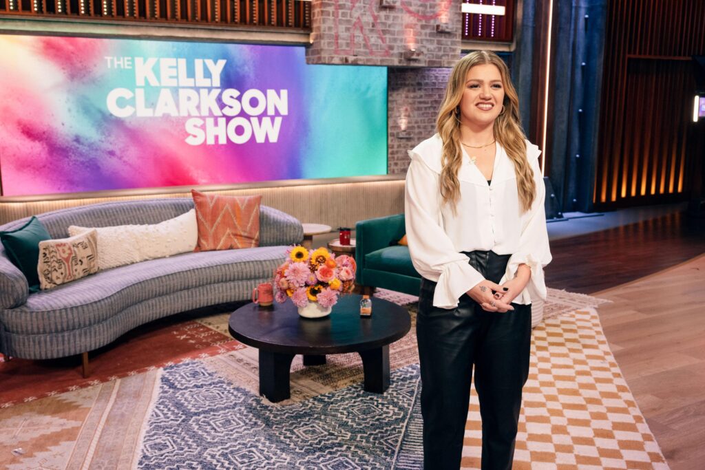 kelly clarkson worth