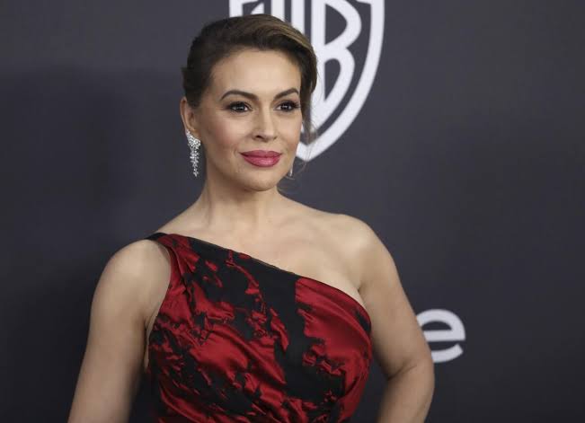 alyssa milano net worth