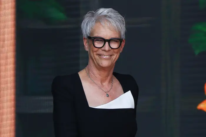 jamie lee curtis net worth